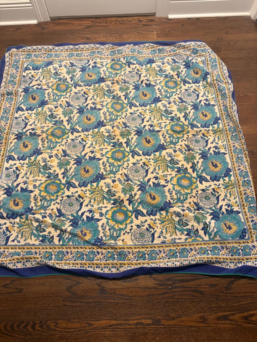 Simrane Blue Floral Tablecloth - Elegant Home Dining Linen